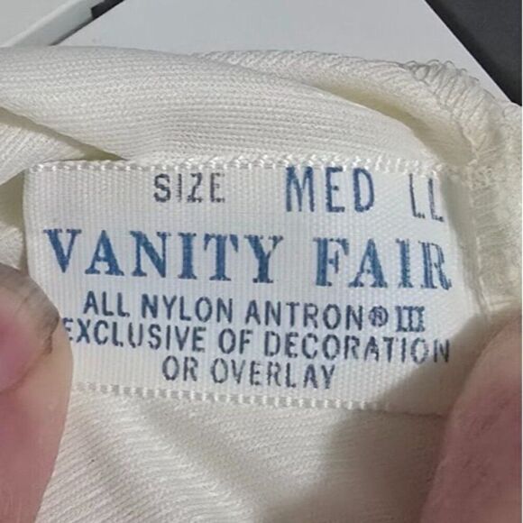 Vanity Fair Antron III Nylon Cream Slip Skirt Womens Medium - Picture 4 of 6